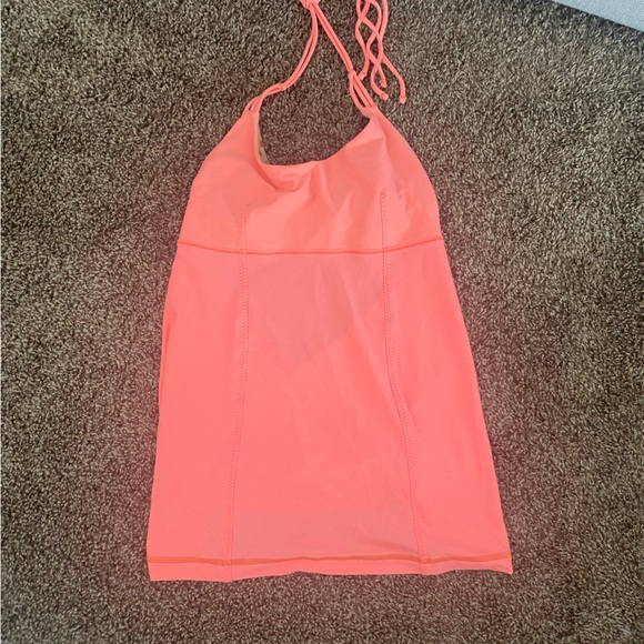 Lululemon workout top - Picture 2 of 2